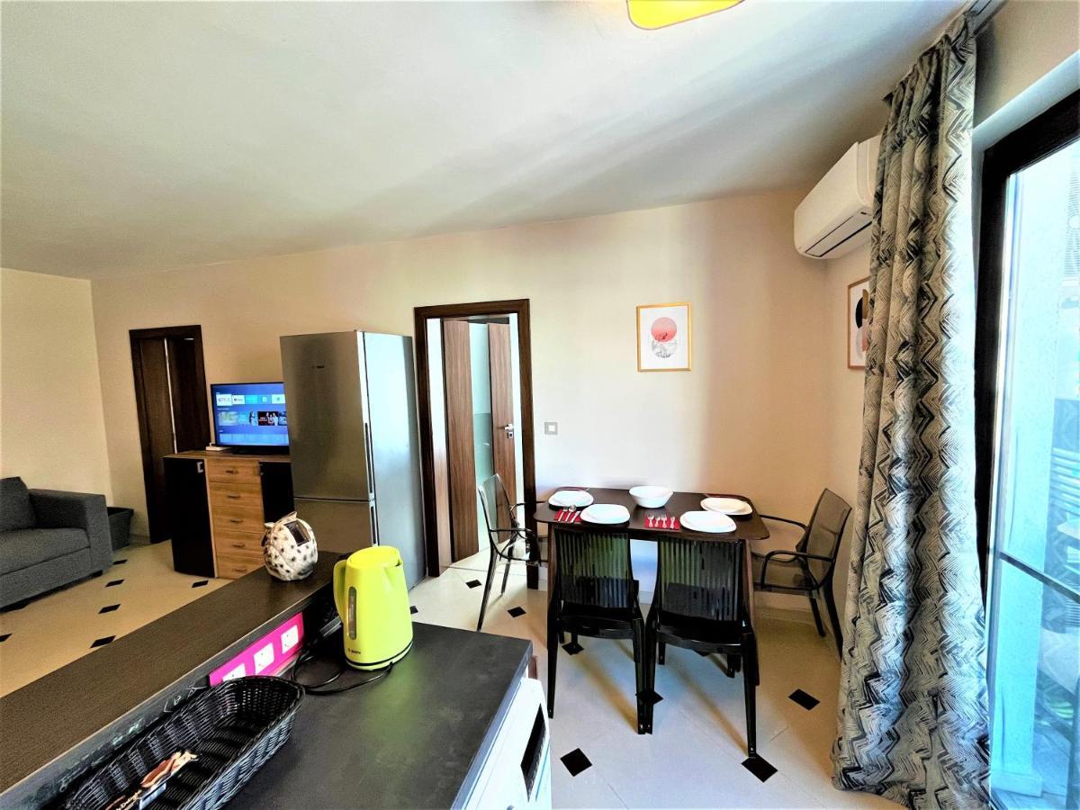 Botabara 312 Self Catering Beach Apartment Ahyolu Dış mekan fotoğraf
